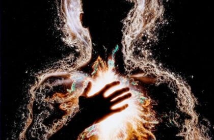 التخاطب الداخلي السري